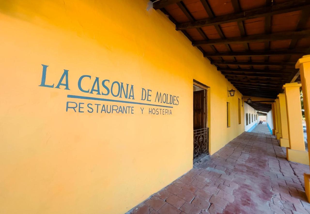 Готель La Casona De Moldes Coronel Moldes Екстер'єр фото