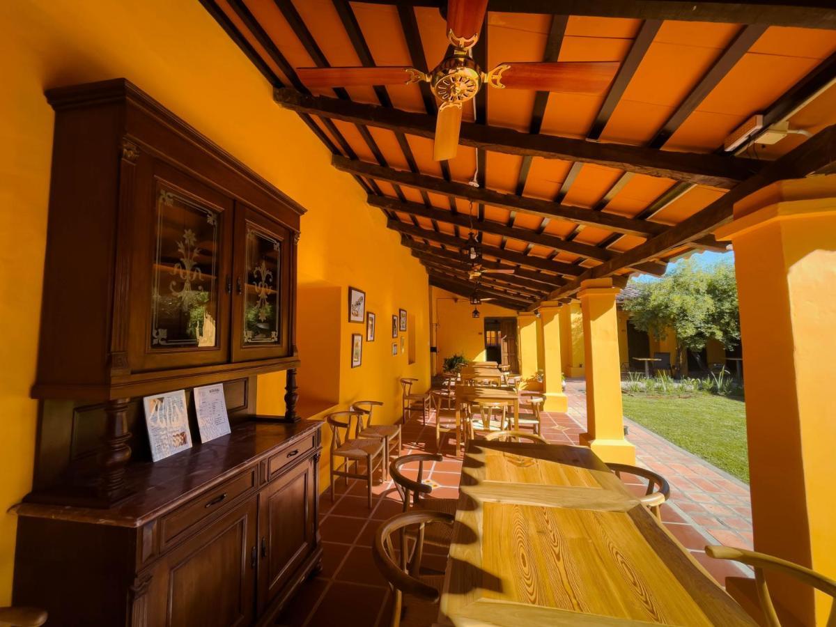 Готель La Casona De Moldes Coronel Moldes Екстер'єр фото